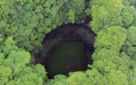 絕美！巖溶地貌的“滄海遺珠”！漢中天坑群是這樣形成的 →縮略圖