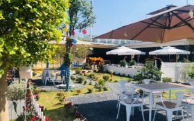 漢臺：秋陽高照“東關(guān)里”，小廣場映出大笑臉縮略圖