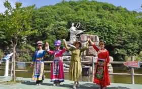 “秦巴新綠 漢水潮聲——廣電融媒體高質(zhì)量發(fā)展陜西采訪行”走進(jìn)漢江源縮略圖