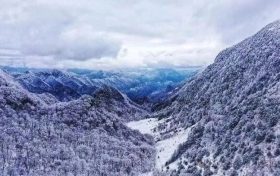 紫柏山冬季臨時閉園，期待冬季冰瀑美景縮略圖