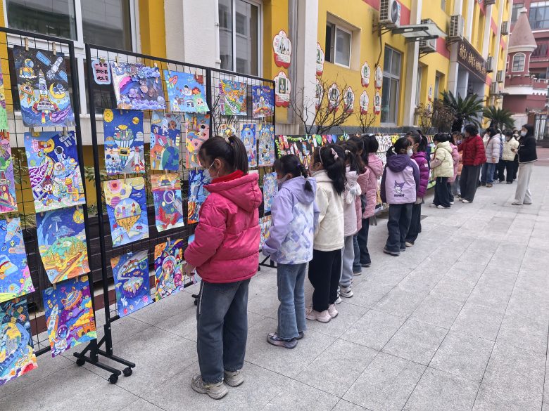 “雙減”賦能添新意 多彩作業(yè)潤(rùn)童年插圖